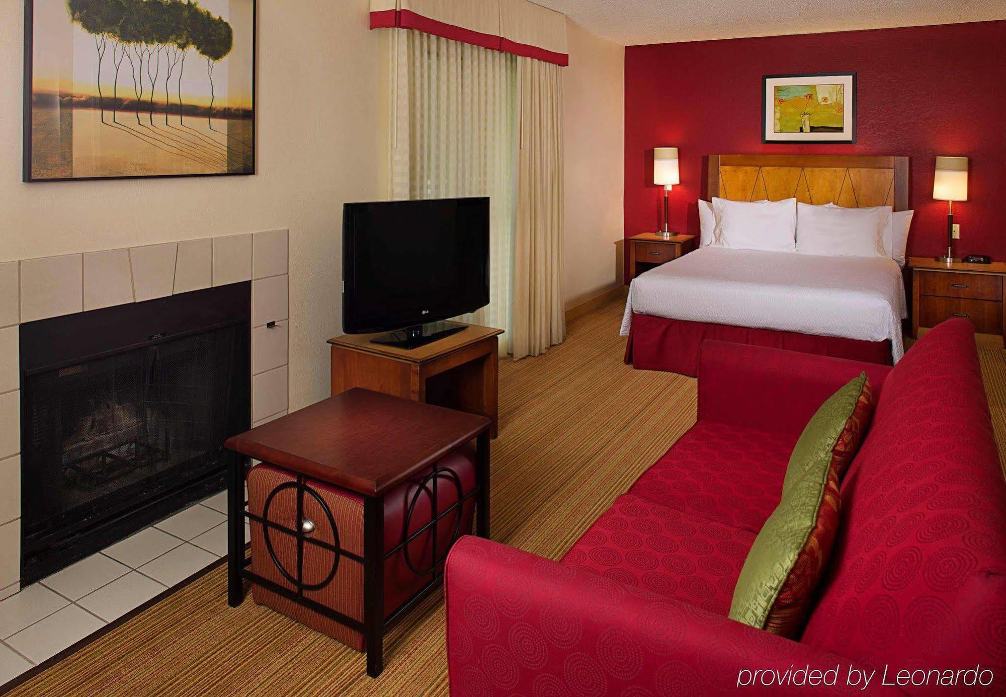 Residence Inn Richmond West End Dumbarton Exterior photo