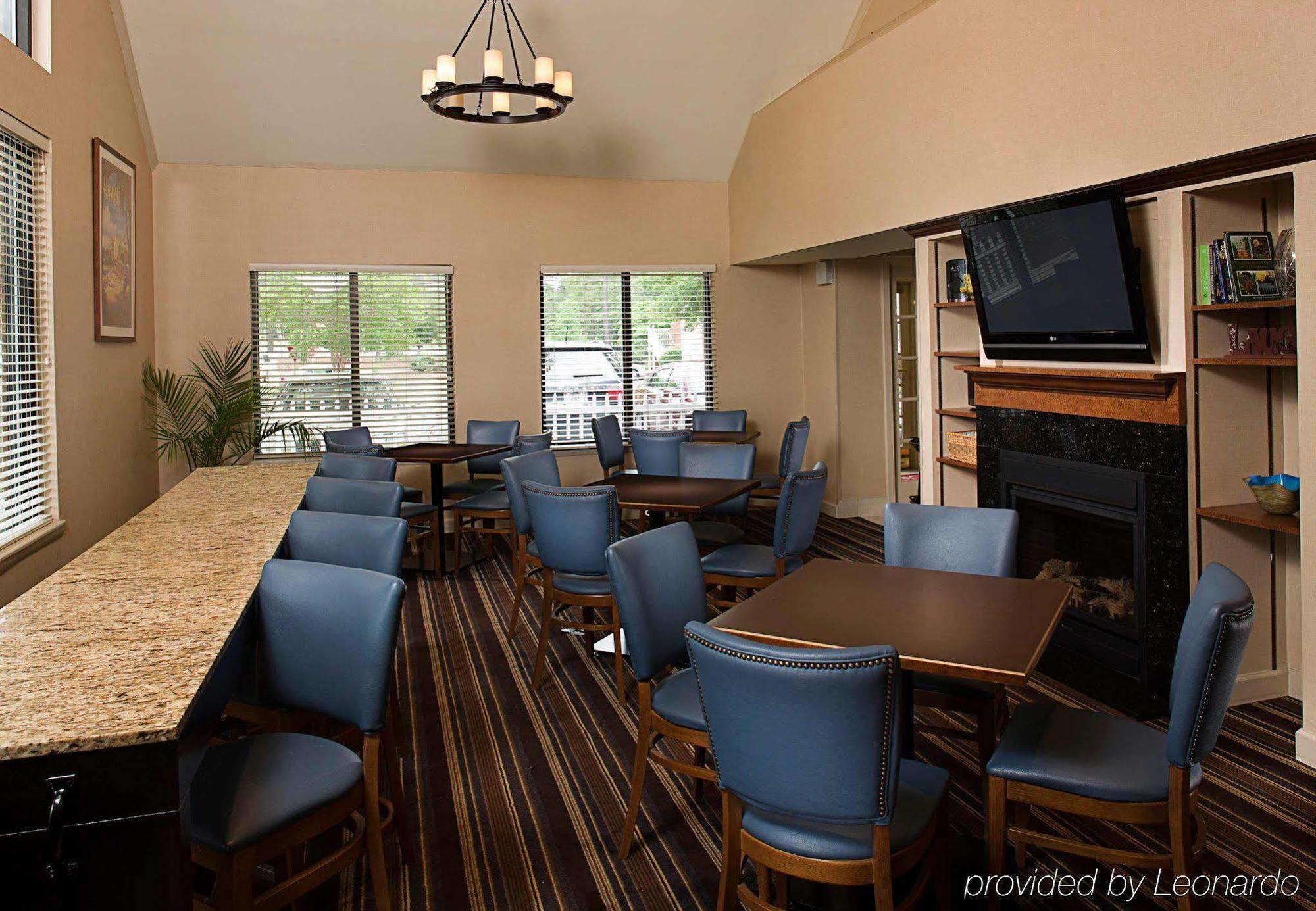 Residence Inn Richmond West End Dumbarton Exterior photo